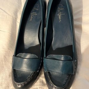 Cole Haan size 9 heels- navy with lighter blue accents. Heel 2.75inches